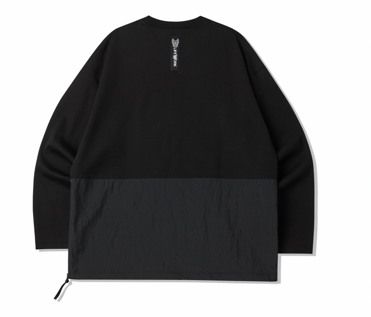 Langærmet t-shirt med vævet lomme