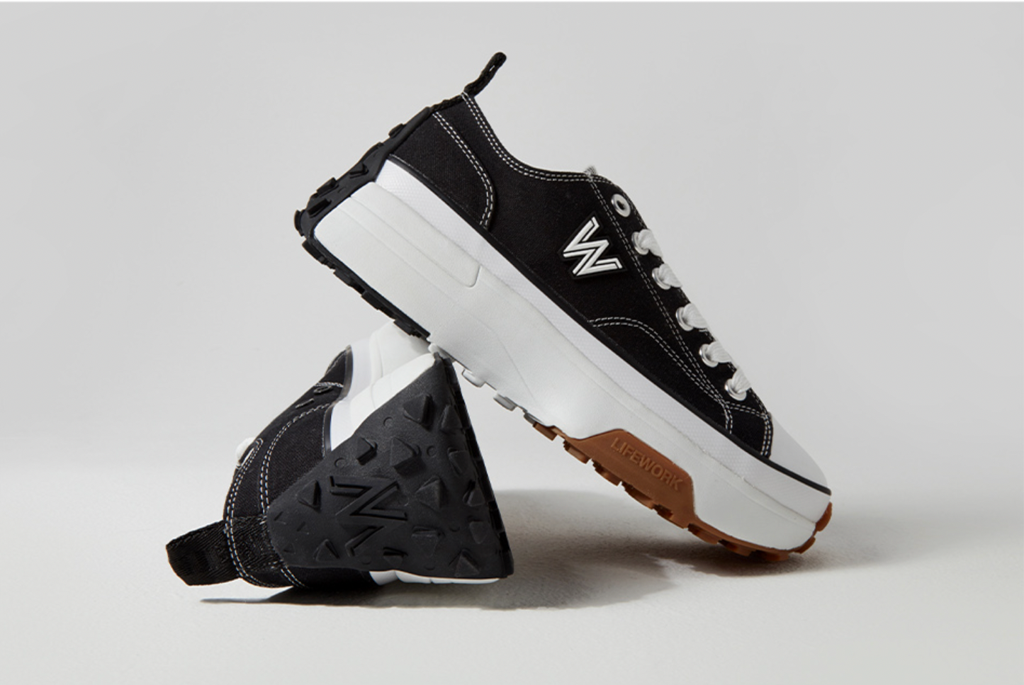 Spacerun Shadow Low Sneakers