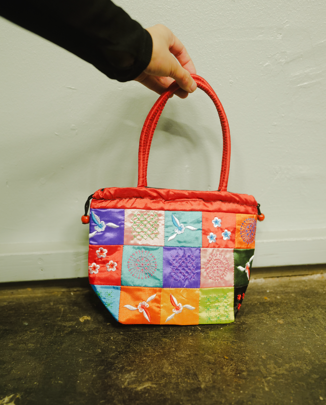 Silke Broderet Patchwork Håndtaske - Rød