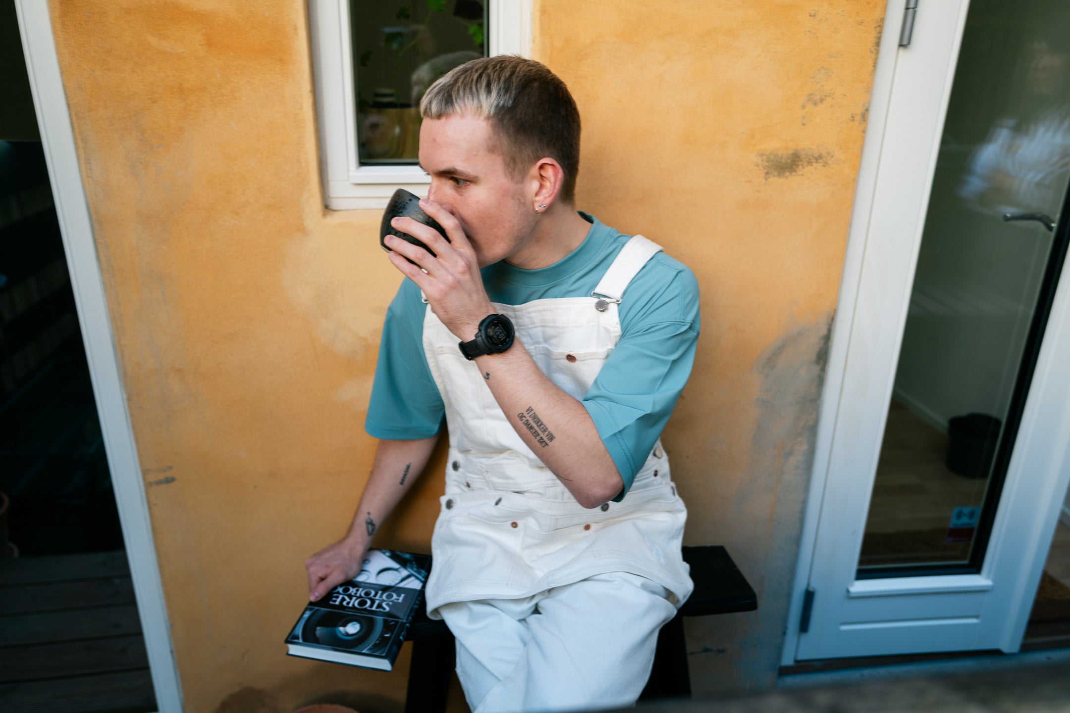 Man in Copenhagen wearing a unisex and onesize jumpsuit from Seoul